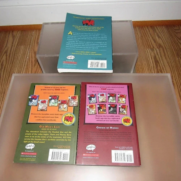 Jeff Smith BONE Set 3 books (Vol 1,6,9) - Picture 3 of 3